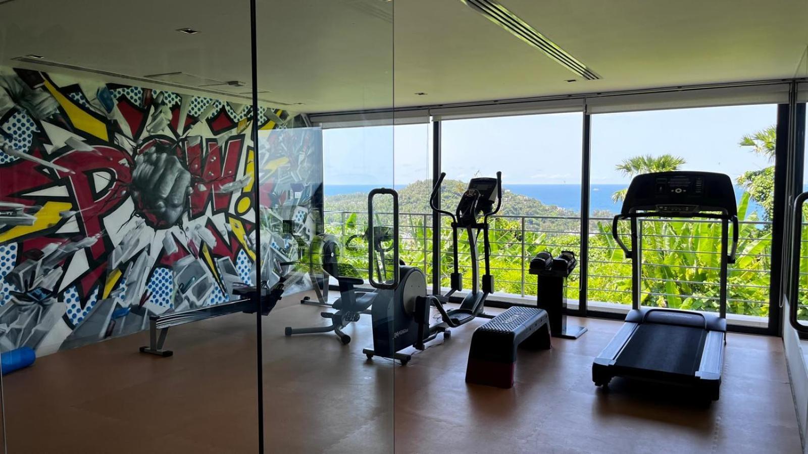 07 - Luxurious Haven With Mesmerizing Views Surin Beach  Exterior photo